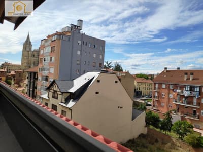 Oportunidad  Dúplex céntrico con vistas a la Catedral