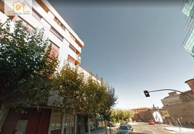LUMINOSO DUPLEX EXTERIOR EN AVENIDA ALVARO LOPEZ NUÑEZ