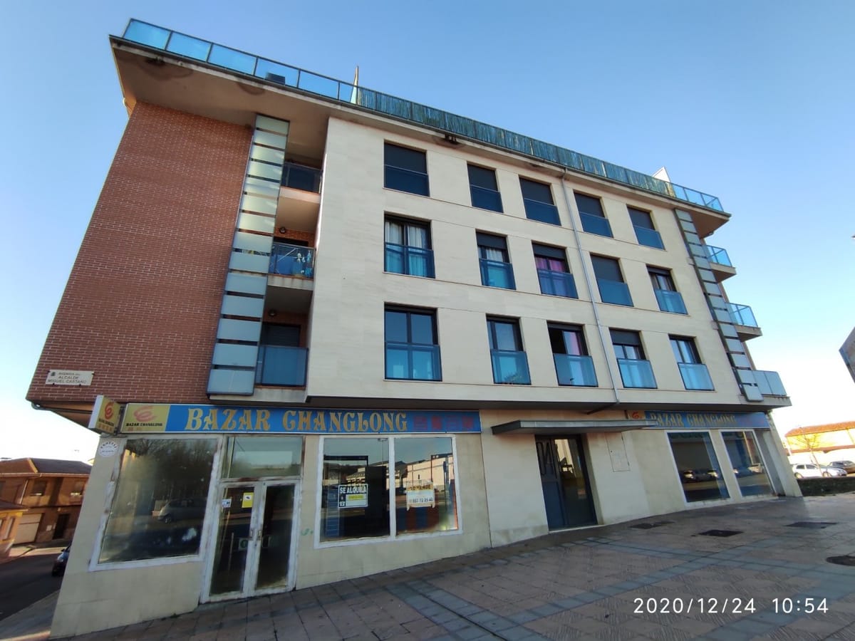 Local Comercial 1000m2 Puente Castro