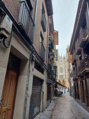 Vivienda de 4 dormitorios junto a la catedral