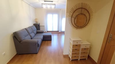 CENTRO: PISO PARA ENTRAR A VIVIR