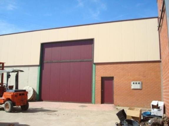 NAVE INDUSTRIAL en ARCAHUEJA