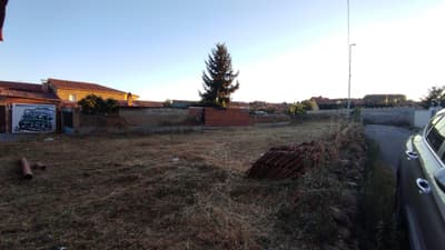 TERRENO URBANO en SARIEGOS