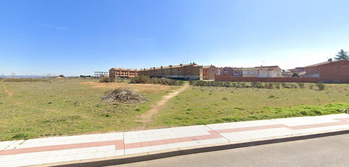 Terreno Urbano en Valverde de la Virgen