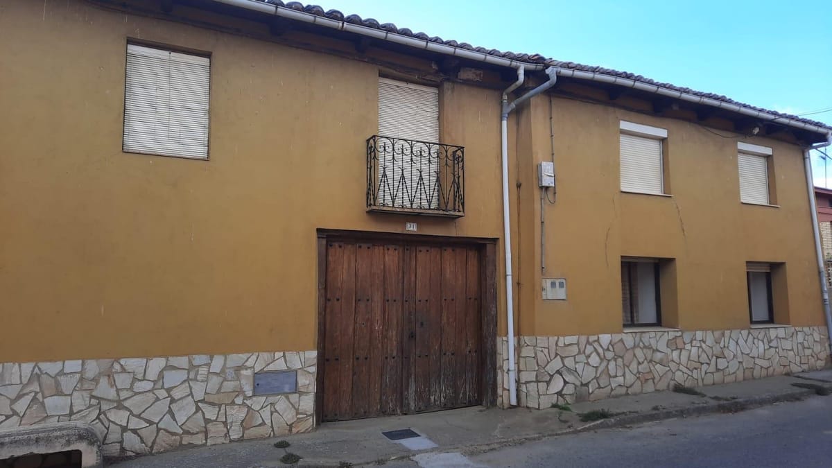 CASA PARA REFORMAR EN SANTOVENIA DEL MONTE (LEON)