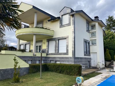 CHALET DE LUJO EN LAS LOMAS