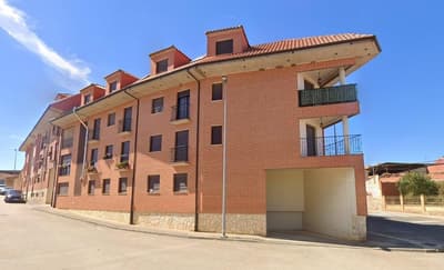 PISO EN VALDERAS.