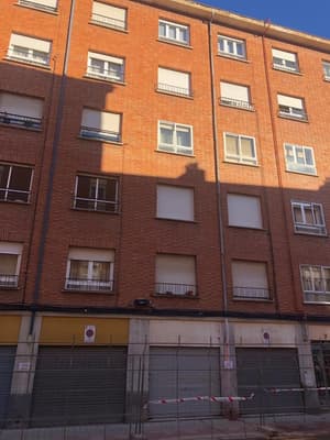 PISO EN LEÓN.