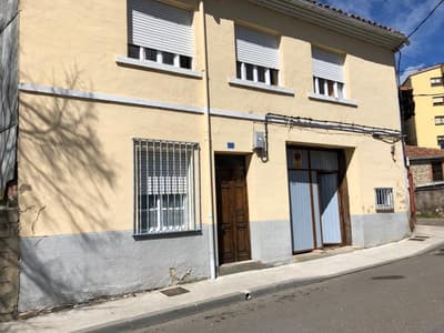 Vivienda unifamiliar en el centro de Cistierna.