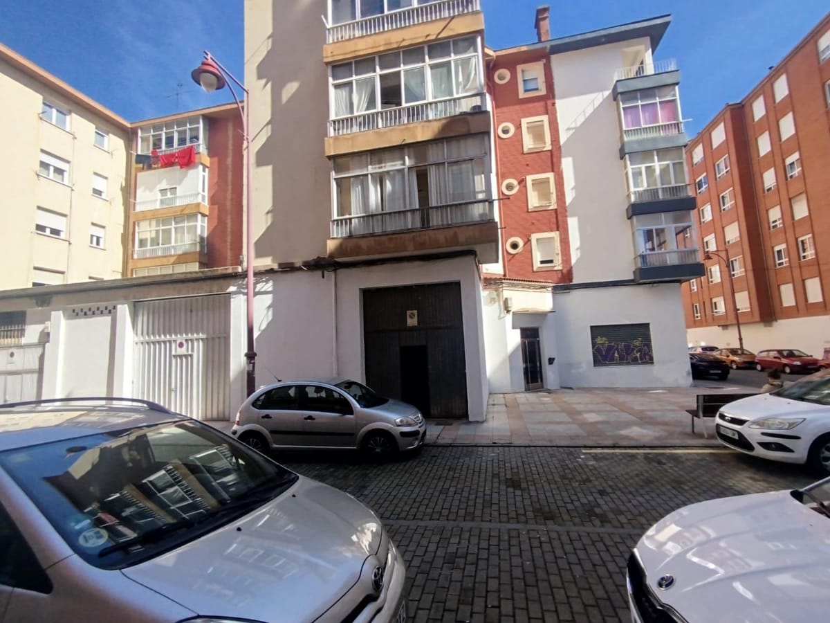 Local comercial en Pinilla.