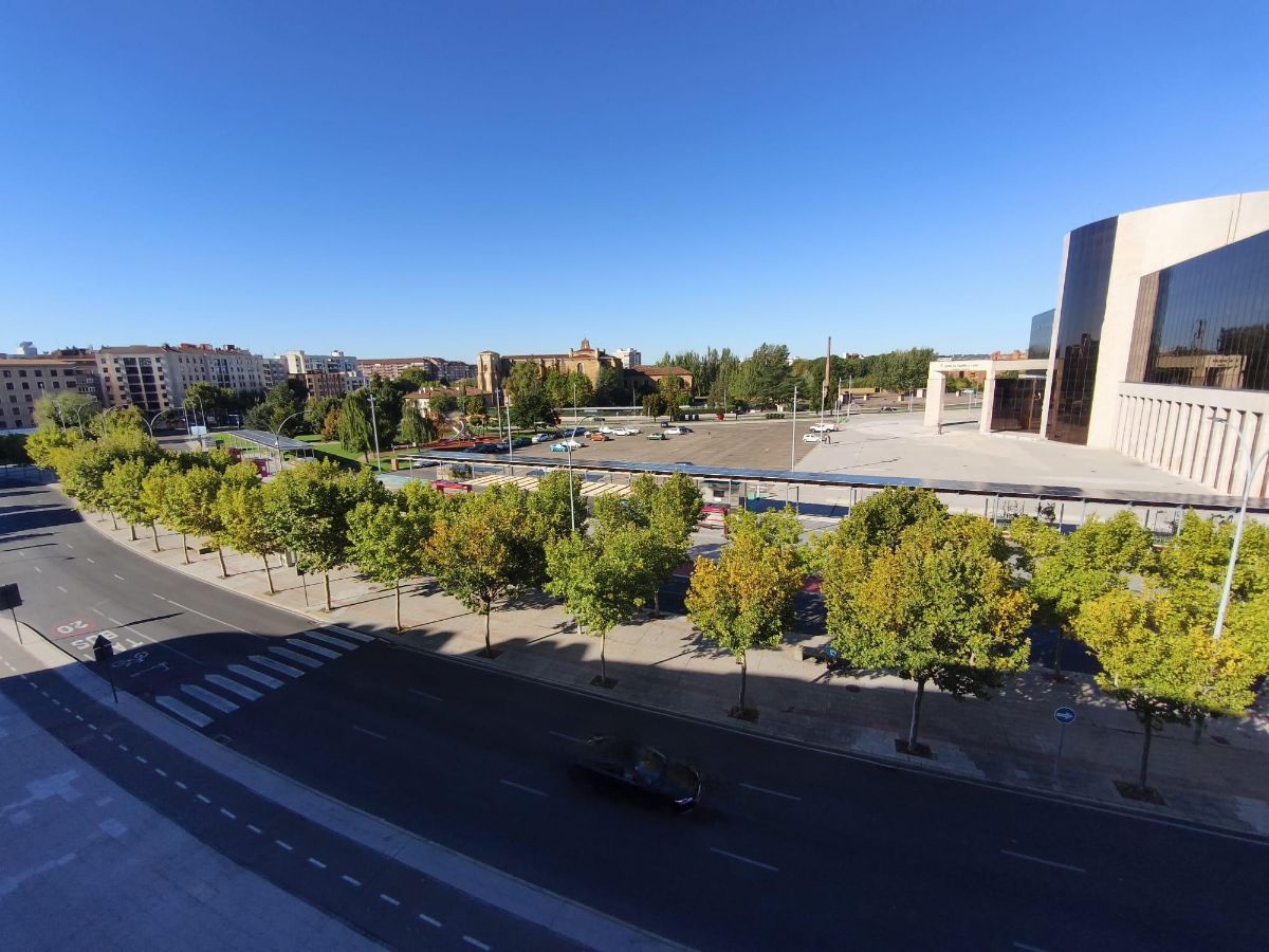 FABULOSO DÚPLEX EN LA ZONA DE LA JUNTA
