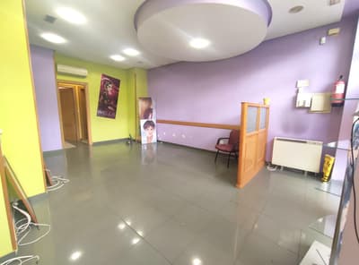 Oportunidad para tu negocio: Local Comercial en zona Santa Ana