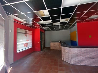 Se vende local