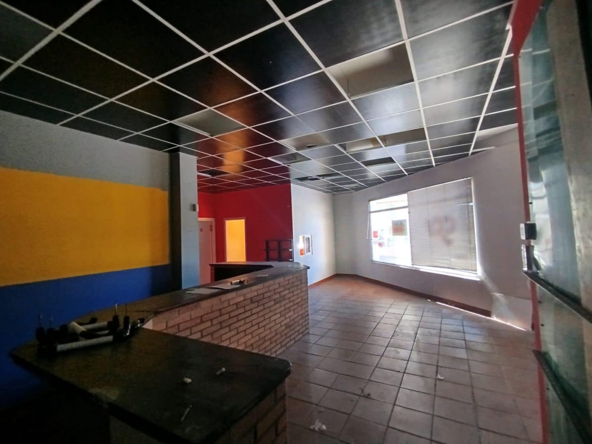 Se vende local