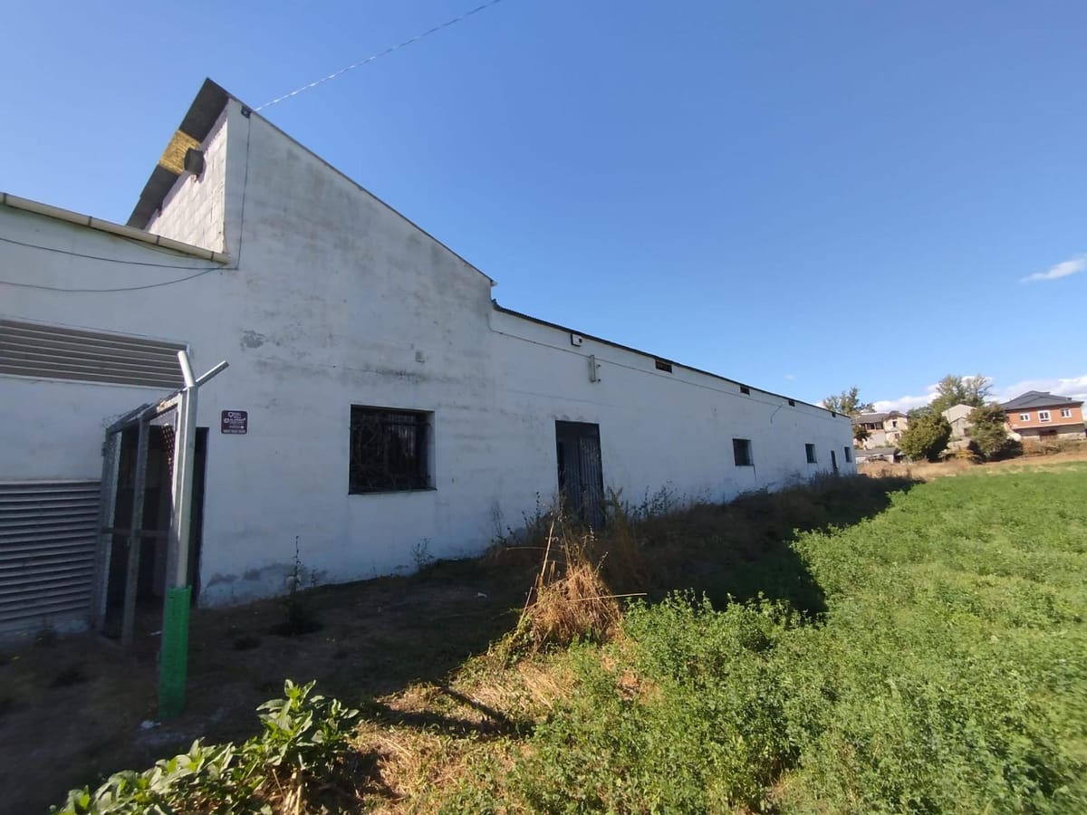 Se vende Nave Ponferrada