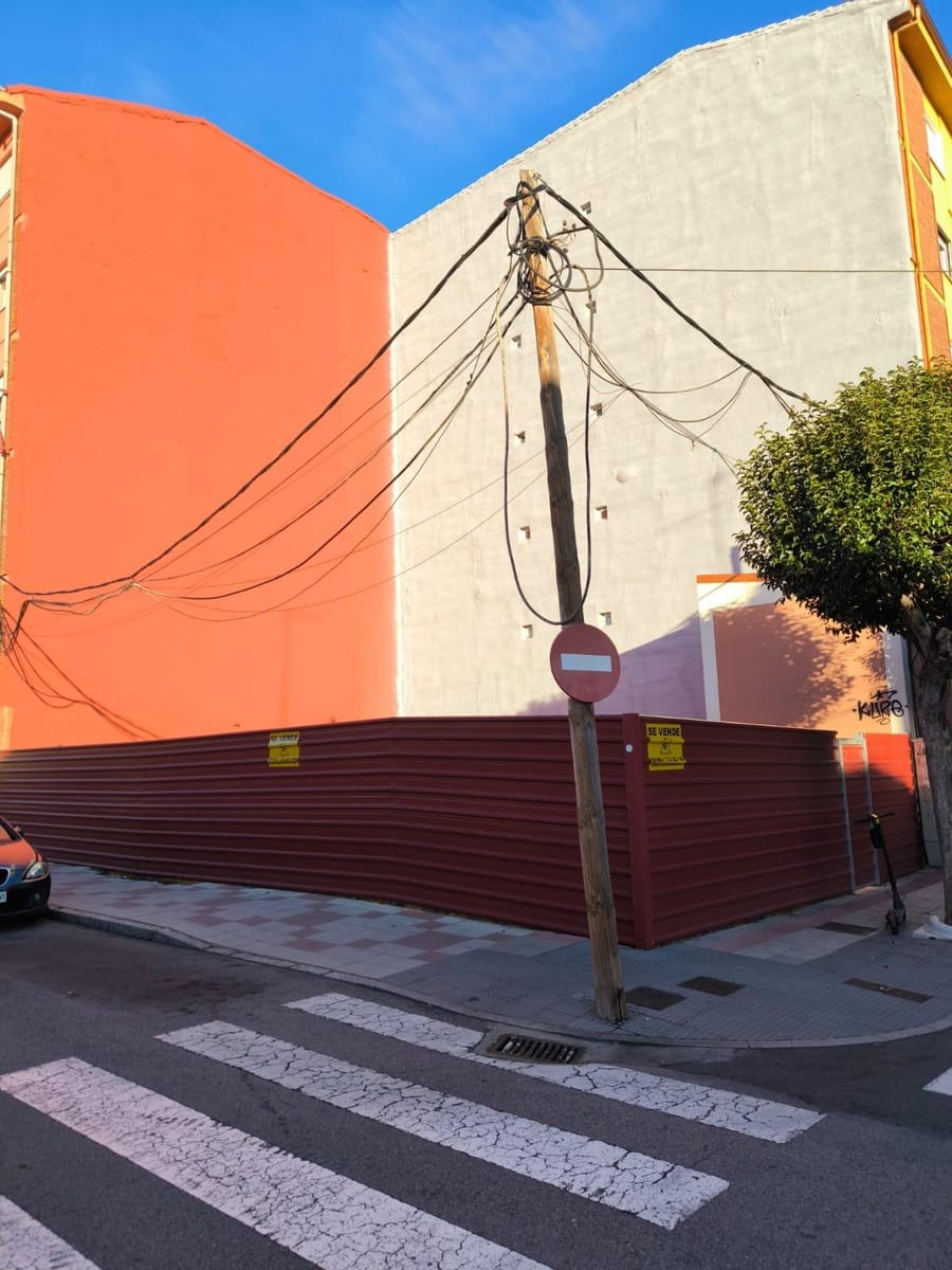 SOLAR URBANO EN LEÓN