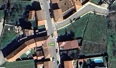 Terreno urbano de 351 m2 en Carbajal de la Legua (León)