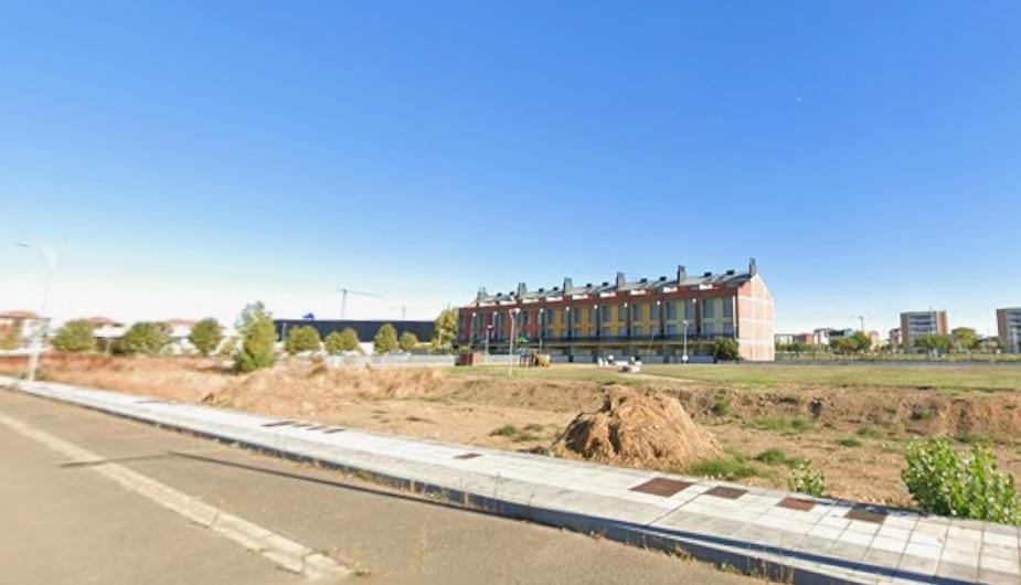 CHALET PAREADO EN LA LASTRA (LEON)