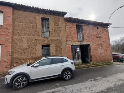 ALMACEN / TERRENO URBANO CARBAJAL DE LA LEGUA (LEON)