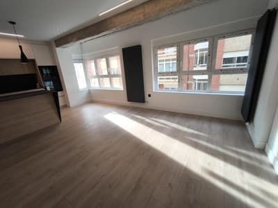 Estrena piso recién reformado.