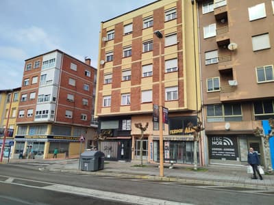 Se vende piso Av Portugal