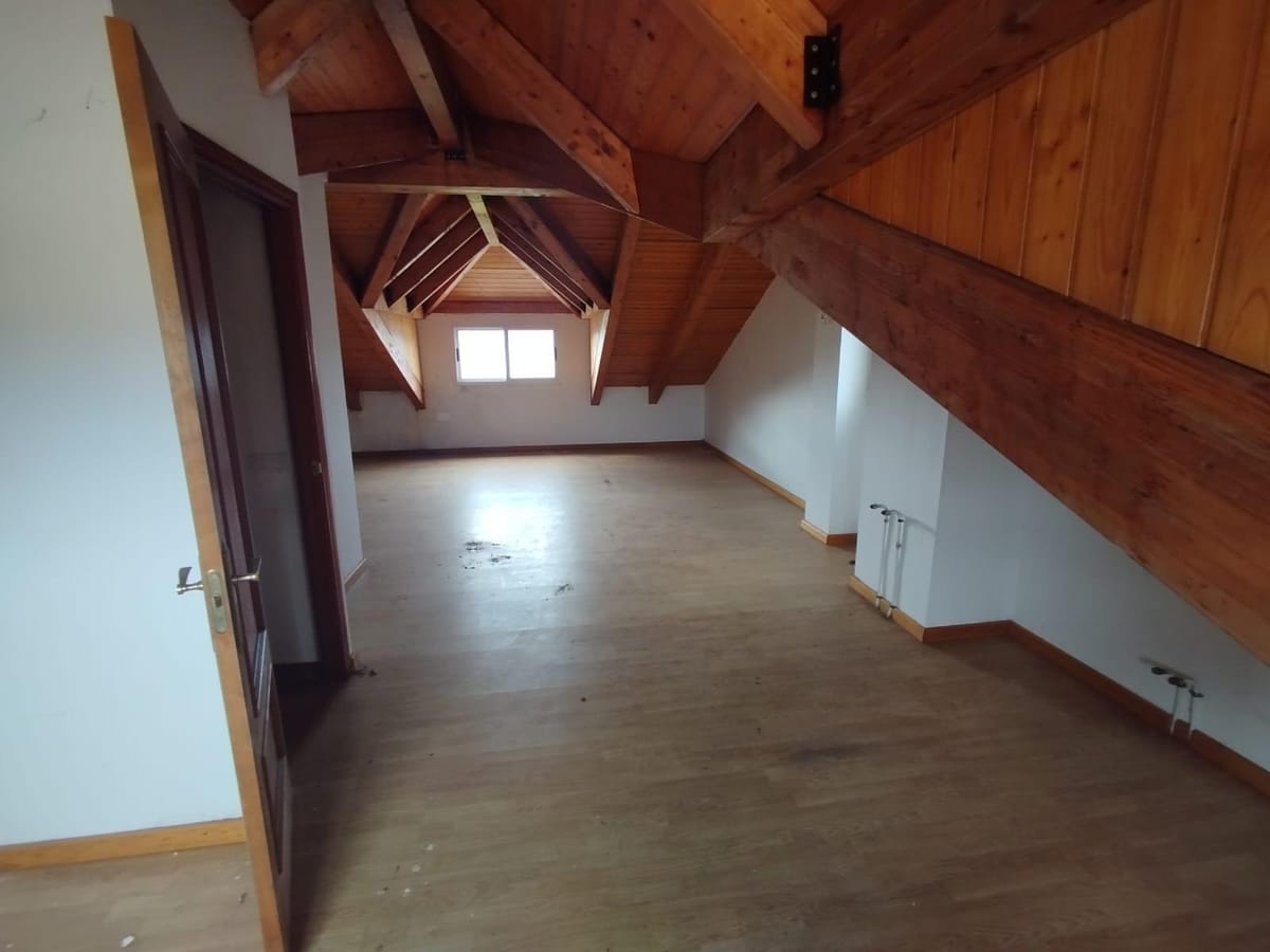 Se vende Chalet en Congosto
