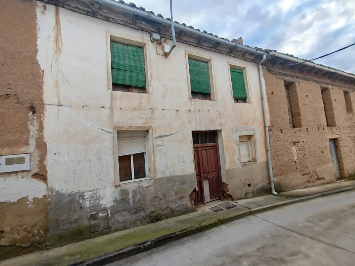 Se vende casa en Grajal de campos