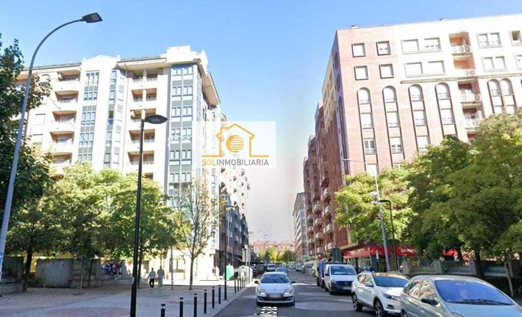 INCREIBLE PISO EN FRAY LUIS DE LEON - Zona Corte Inglés (León)