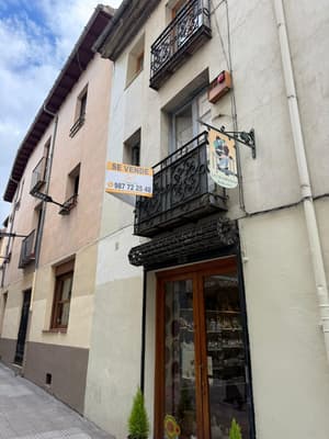 Edificio calle azabacheria