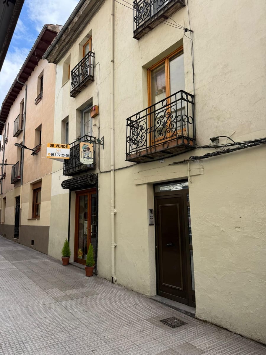 Se vende edificio centrico