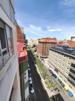 OPORTUNIDAD DE PISO CON FANTÁSTICAS VISTAS NEN EL CENTRO DE LEÓN