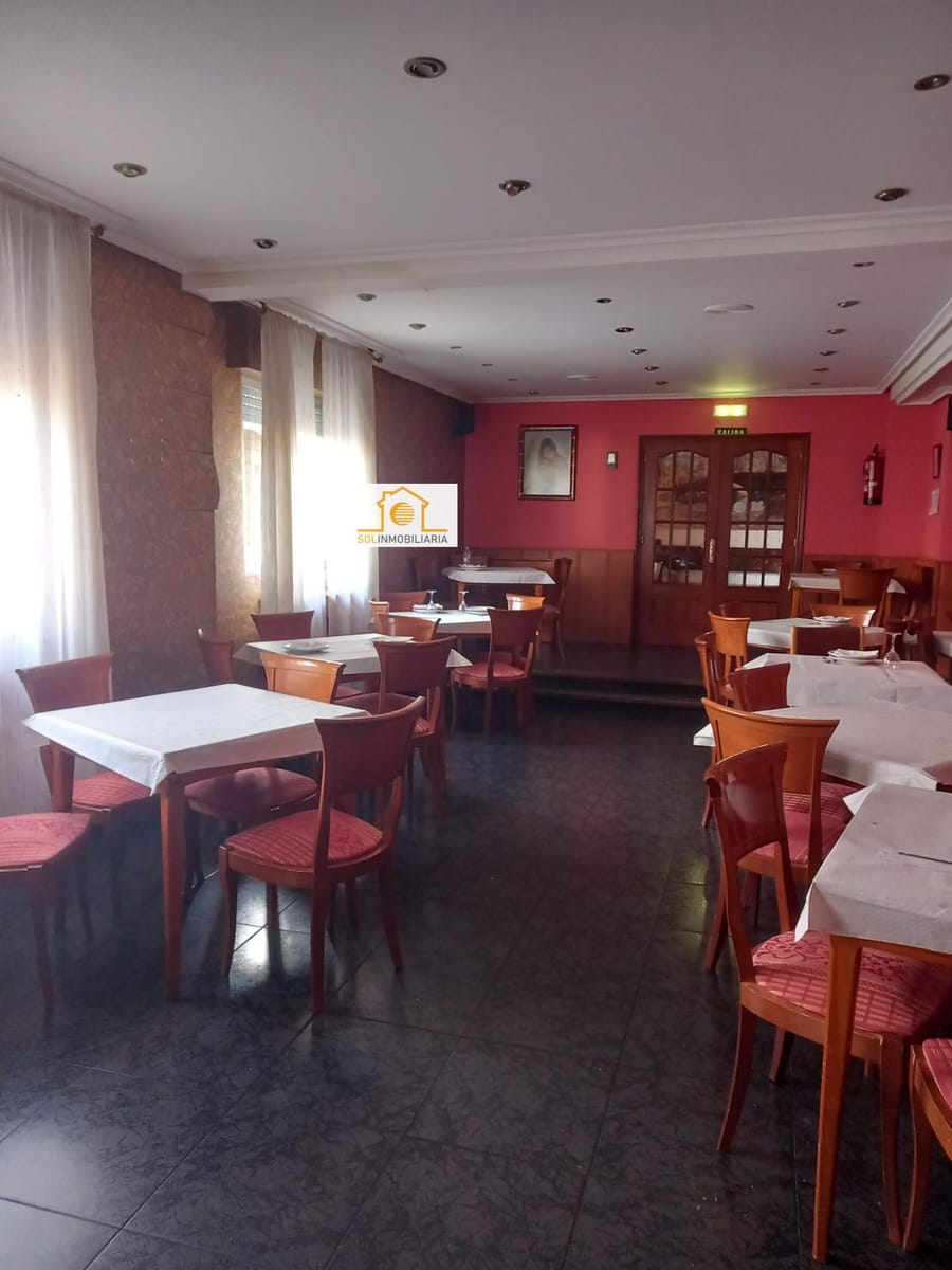 VENTA DE HOSTAL EN BOÑAR (LEON)