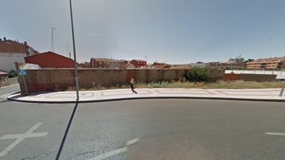 Terreno en venta en calle San Antonio, León.