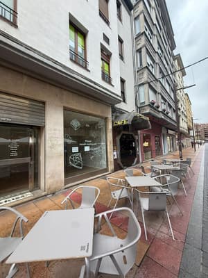 Se alquila local Burgo Nuevo