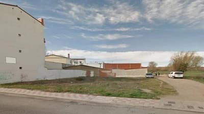 Oportunidad de terreno urbano en Armunia