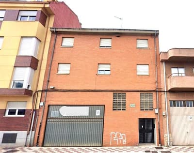 Piso de tres habitaciones en Navatejera