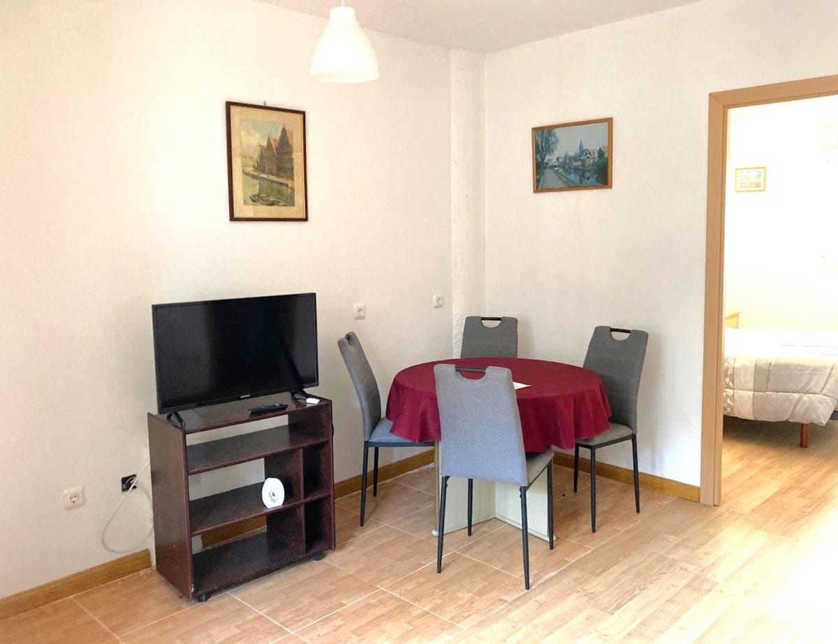 Apartamento reformado de una habitación en Navatejera