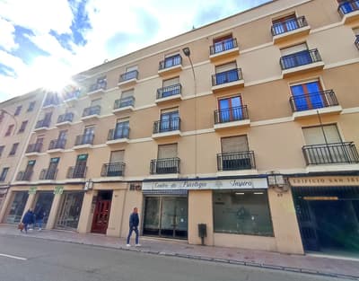 Oficinas en el Centro de León con Cambio de Uso a Viviendas