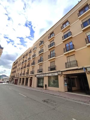 Oficinas en el Centro de León con Cambio de Uso a Viviendas