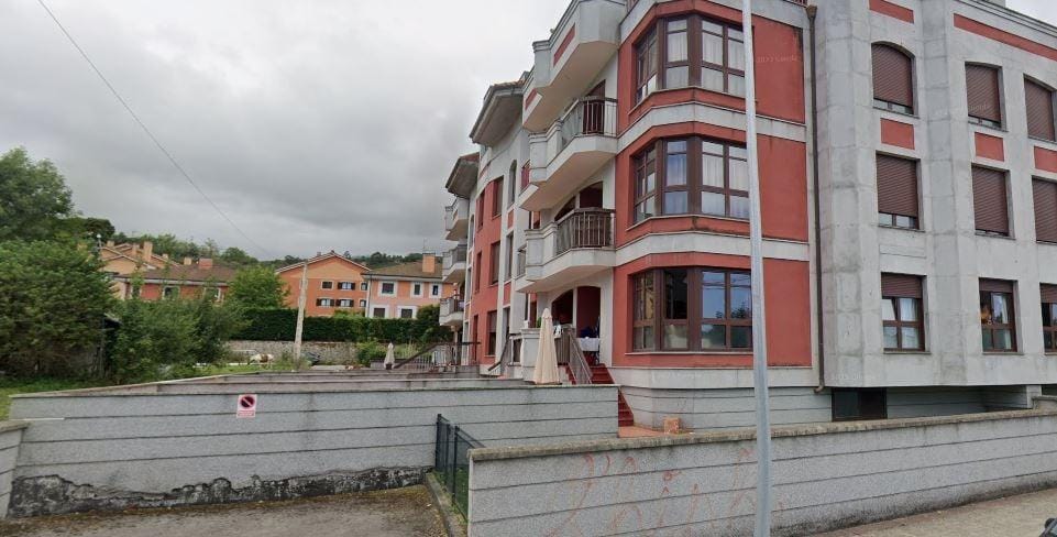 Piso con terraza y jardín en Llanes