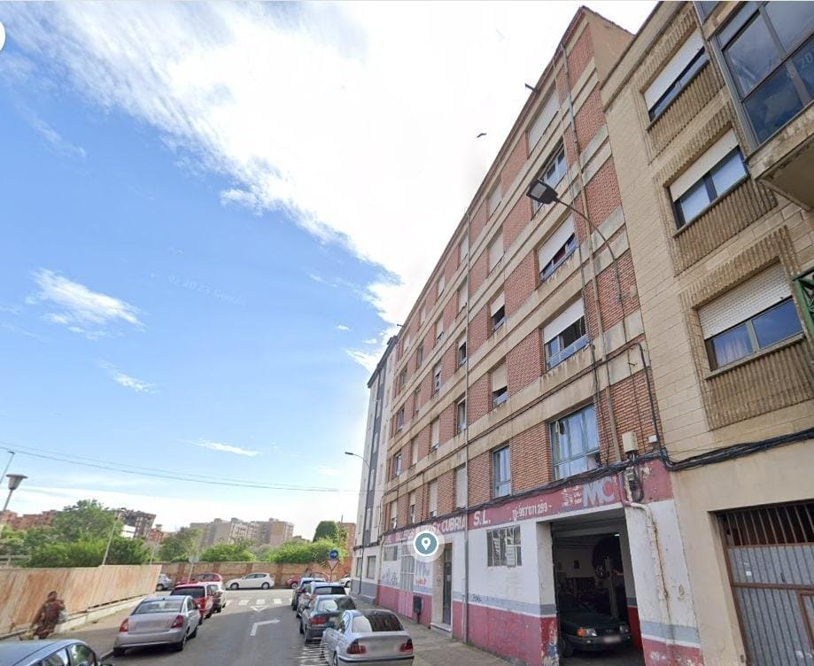 Edificio en la calle Laboratorio