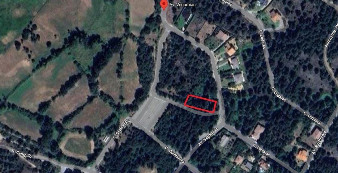 TERRENO URBANO EN VENTA – AVENIDA VEGAMIÁN, BOÑAR