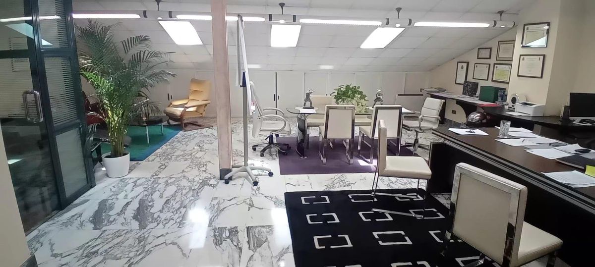 OPORTUNIDAD VENTA OFICINA BURGO NUEVO