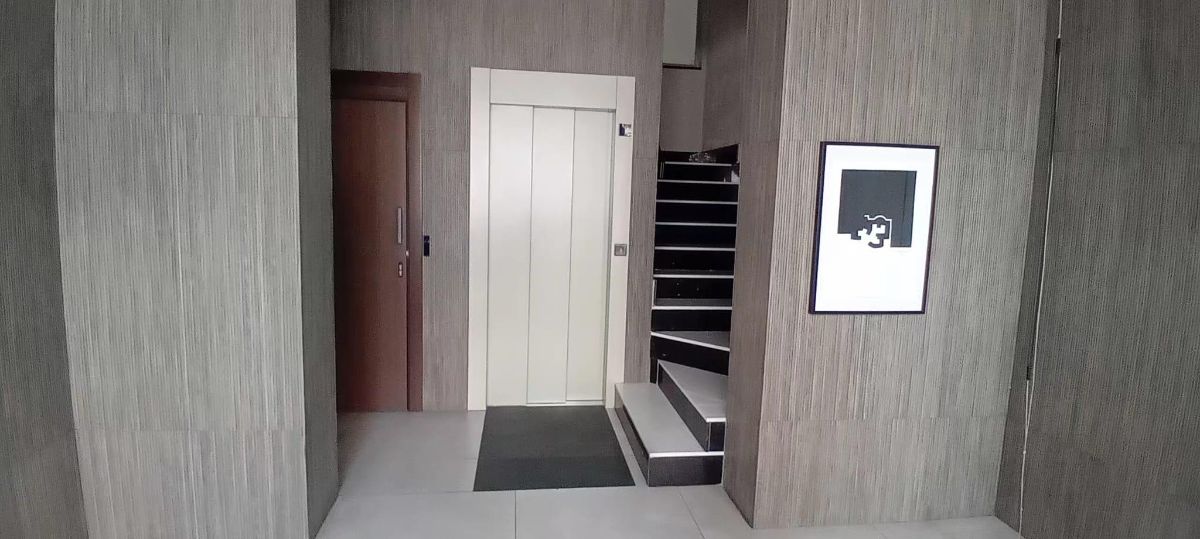 SE ALQUILA PISO POR HABITACIONES PARA ESTUDIANTES EN EL CENTRO