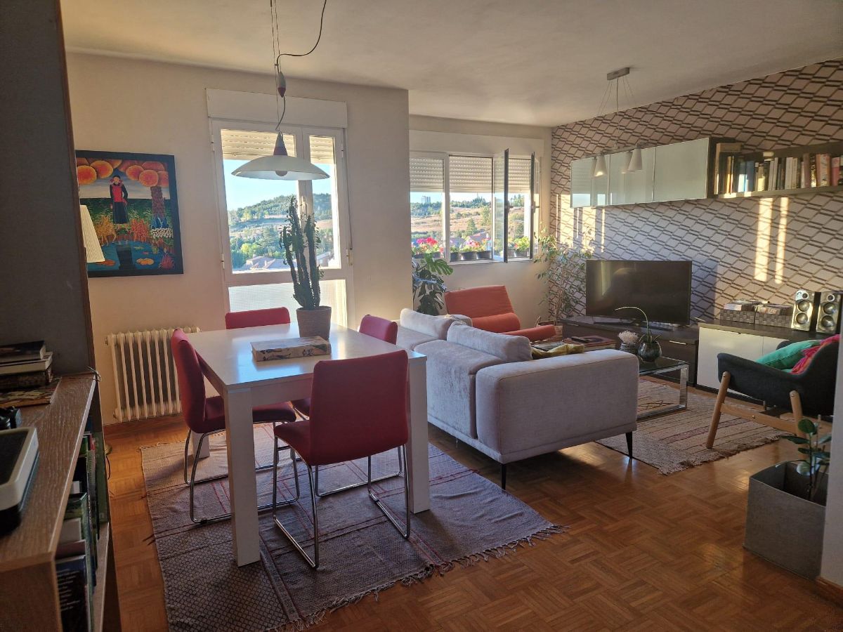 PISO DE VPO EN ERAS DE RENUEVA (LEON)