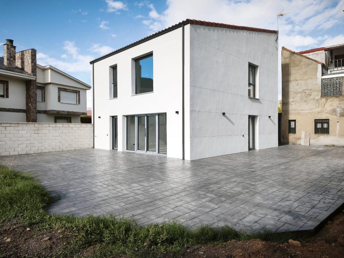 SE VENDE CHALET EN AZADINOS – 455 m² DE PARCELA, ESPACIO Y CONFORT