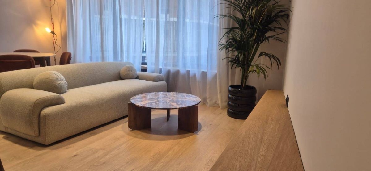 ESTRENA PISO AMUEBLADO EN CALLE SAN AGUSTIN (CENTRO DE LEON)