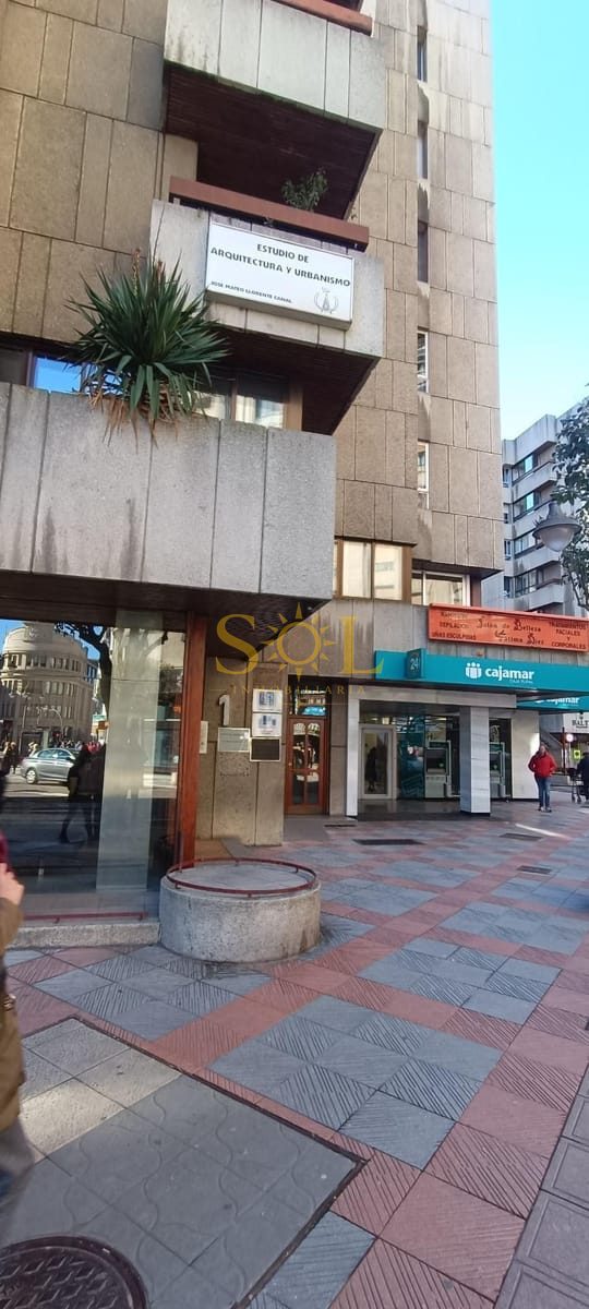 OFICINA EN GRAN VIA DE SAN MARCOS - Foto 2