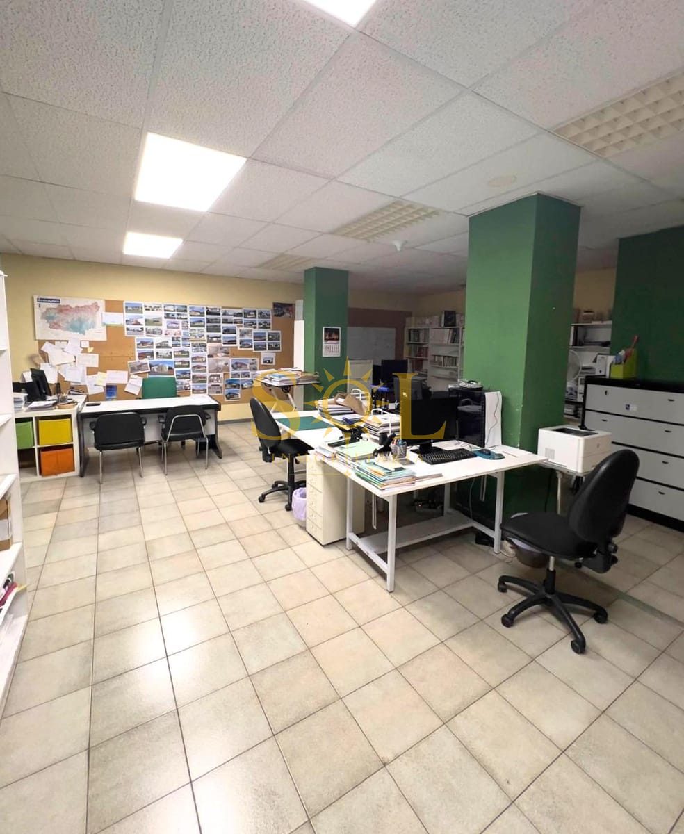 Oportunidad de Inversión: Oficinas en Zona Comercial de León - Foto 15
