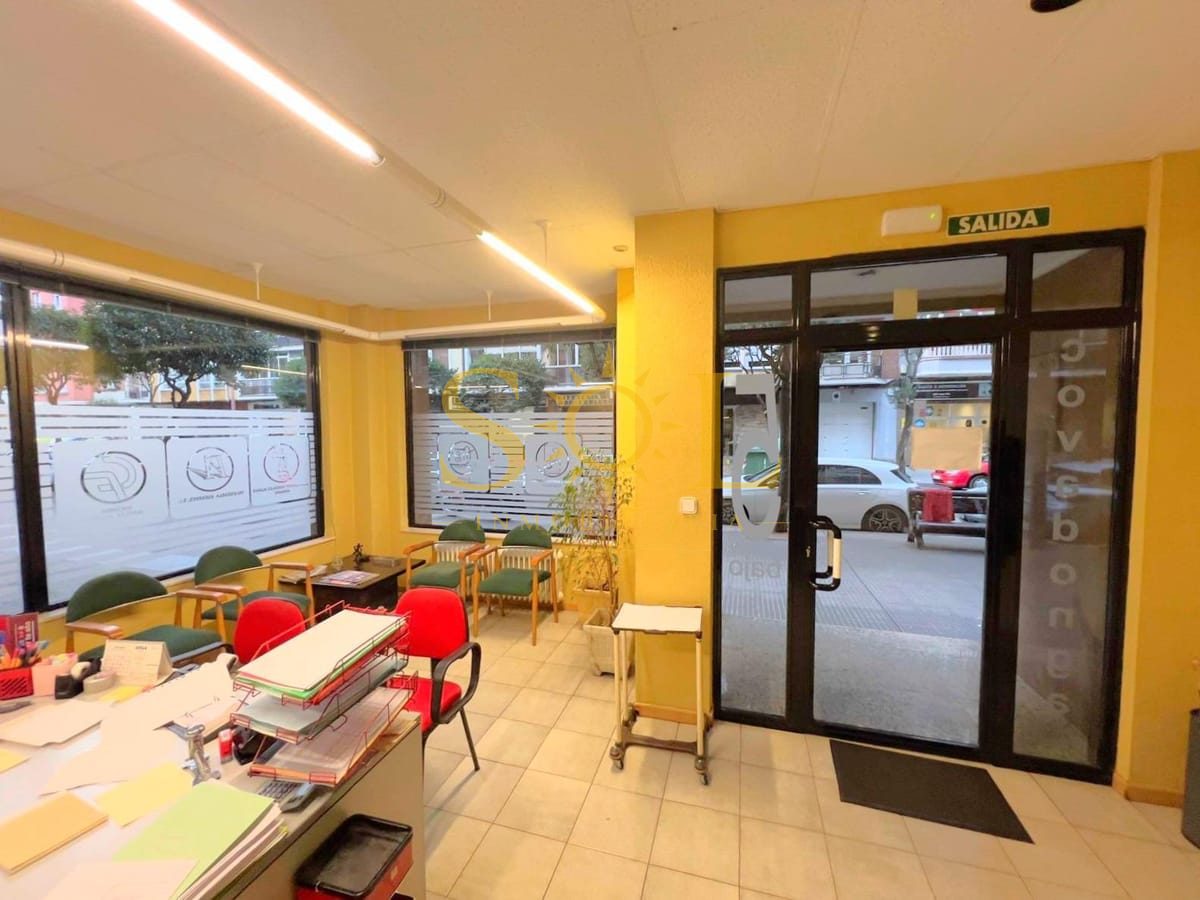 Oportunidad de Inversión: Oficinas en Zona Comercial de León - Foto 6